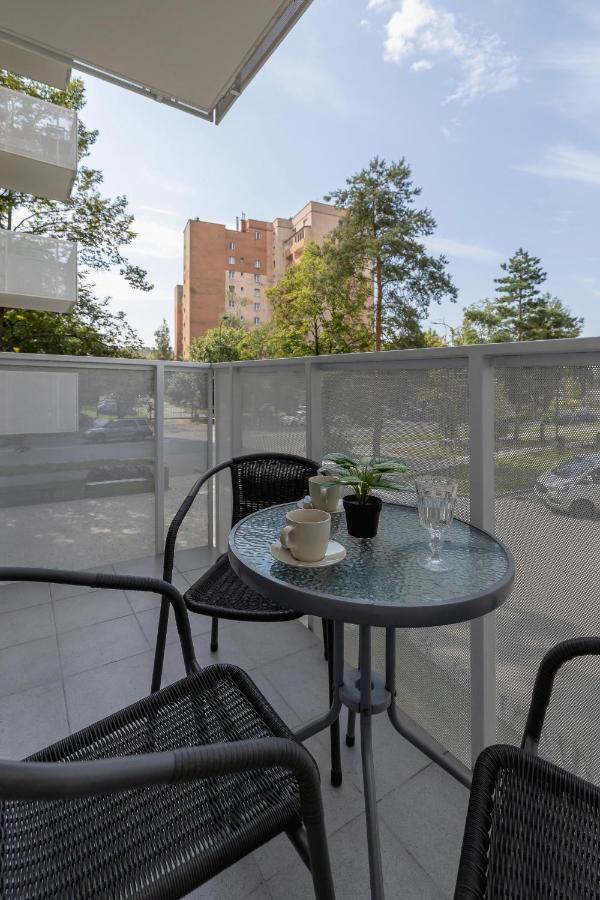 Comfy Apartment Pachonskiego With Parking In Krakow By Noclegi Renters Exterior photo